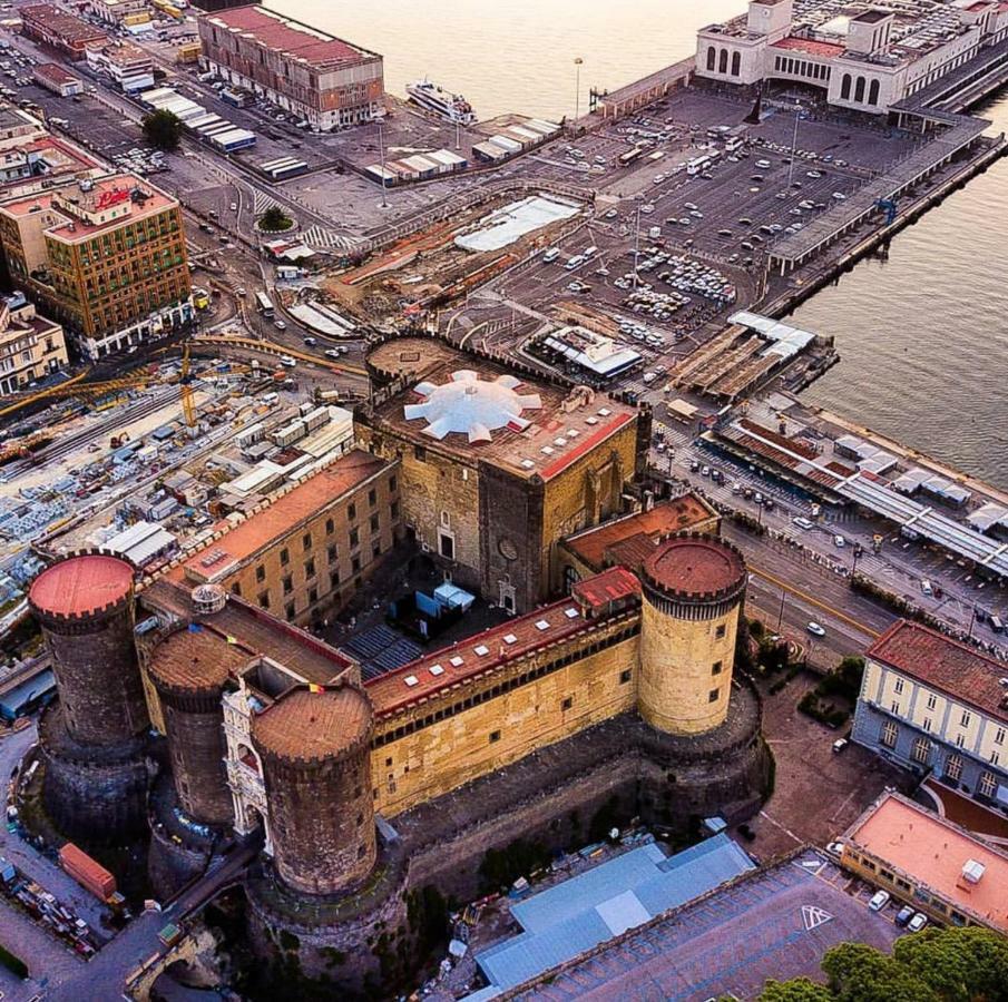 Napoli A Chiaia Lägenhet Exteriör bild